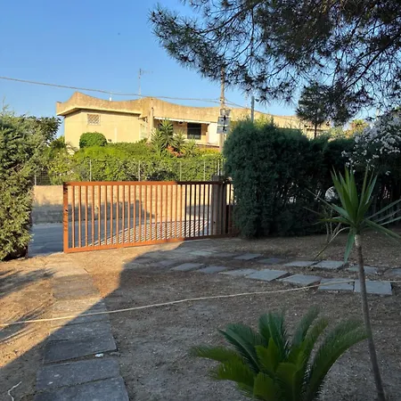 Seahouse Апартаменты *